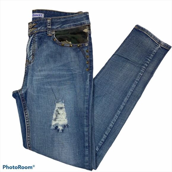 Exocet Brand Studded Jeans with Camo Inserts 9‎ - Picture 2 of 15